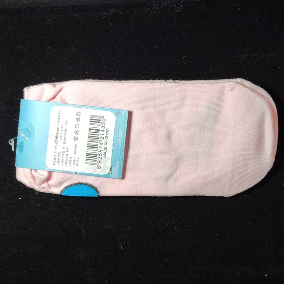 Hello Kitty Adult or Big Kid Socks 2 Pair - Picture 6 of 6